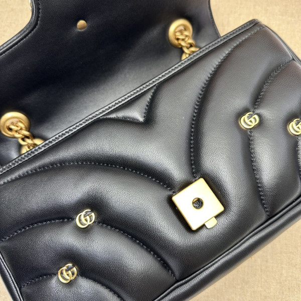 G*u*i gg marmont small shoulder bag