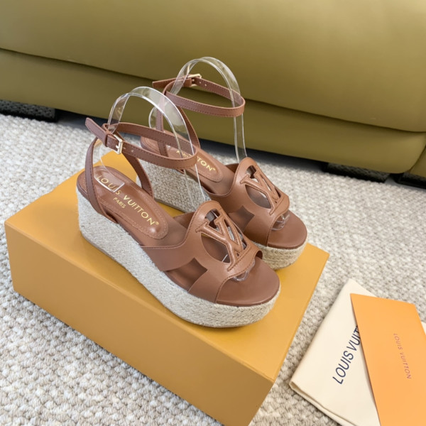 l0*is V*t0n heels sandals