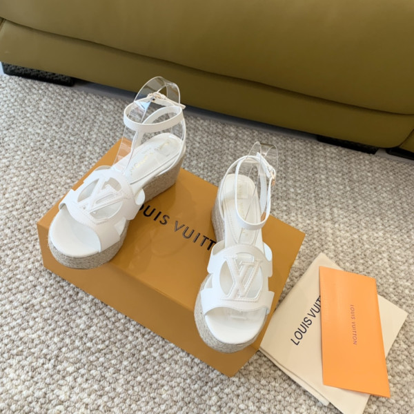 l0*is V*t0n heels sandals