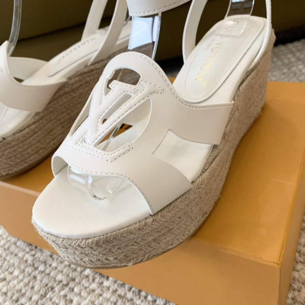 l0*is V*t0n heels sandals