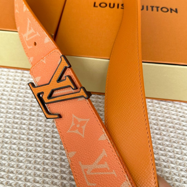 l0*is V*t0n belt