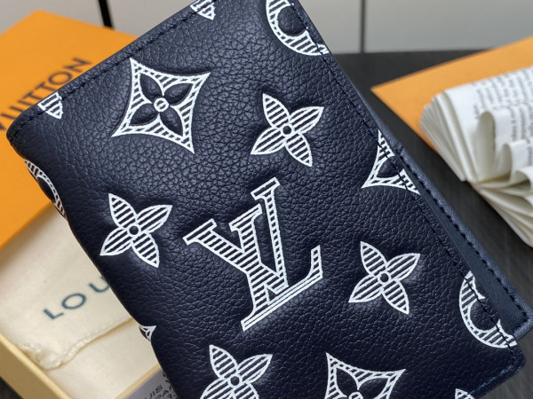 l0*is V*t0n pocket organizer-8*11.1*1 cm