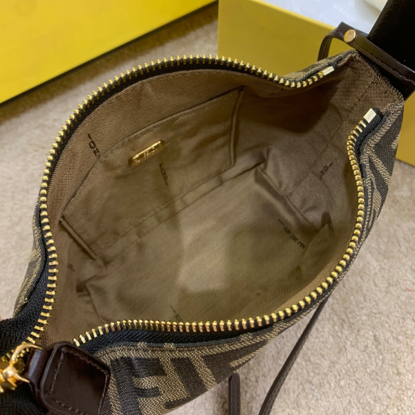 F**di vintage bag-16*9*11cm
