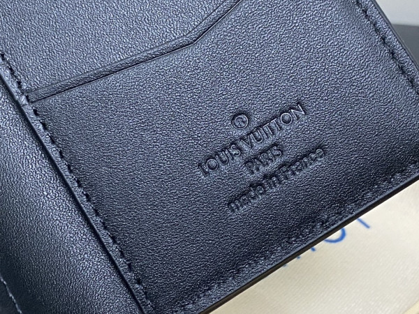 l0*is V*t0n pocket organizer-7.5*11.1*1 cm