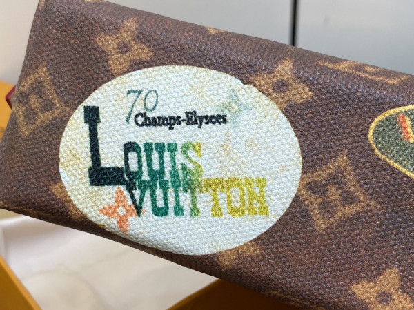 l0*is V*t0n cosmetic pouch pm-19*12*6cm