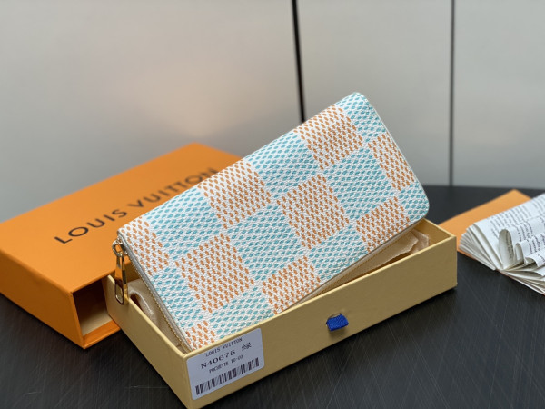 l0*is V*t0n zippy wallet-10*20*2 cm