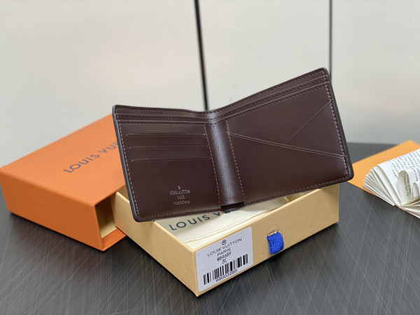 l0*is V*t0n multiple wallet-11.5*9*1.5cm