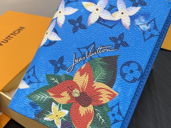 l0*is V*t0n passport cover-10*14*2.5cm
