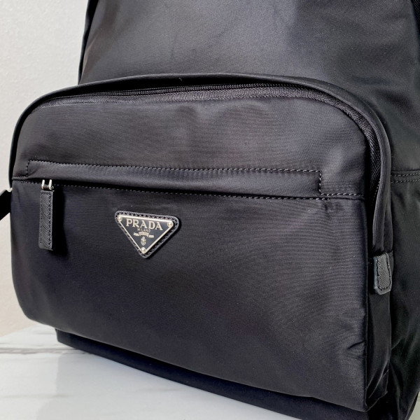 Pra*a backpack-29*40*17cm