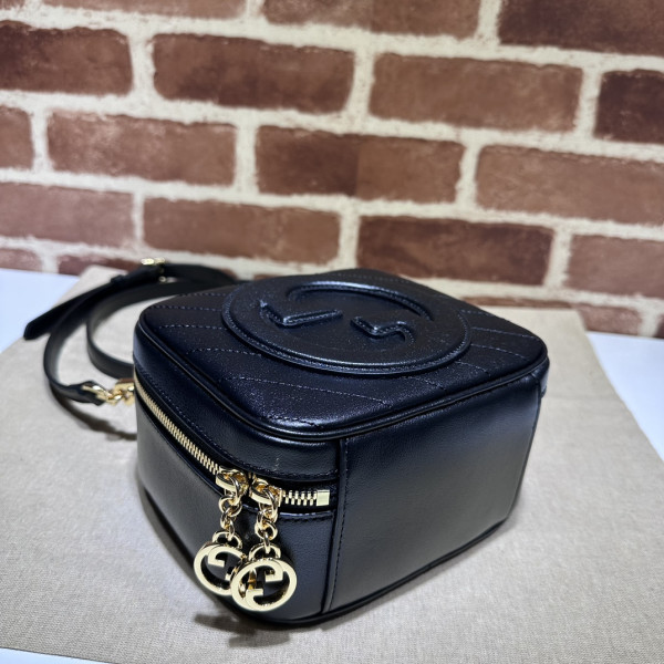 G*u*i blondie top handle bag