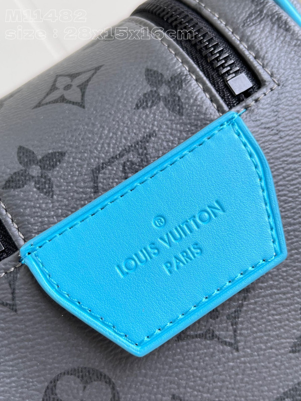 l0*is V*t0n locker dopp kit bag-23*13*12cm