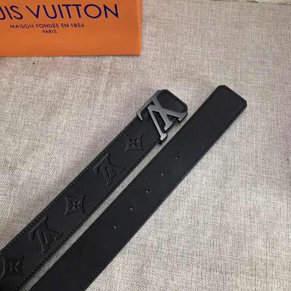 l0*is V*t0n belt