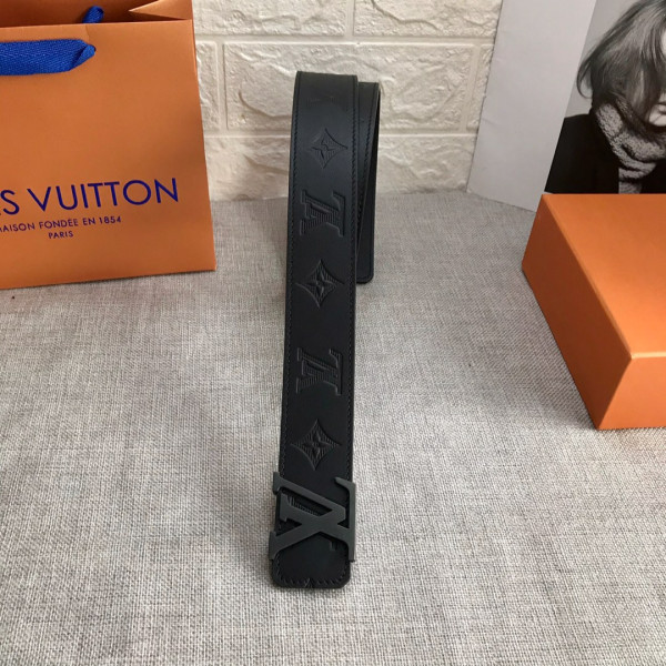 l0*is V*t0n belt