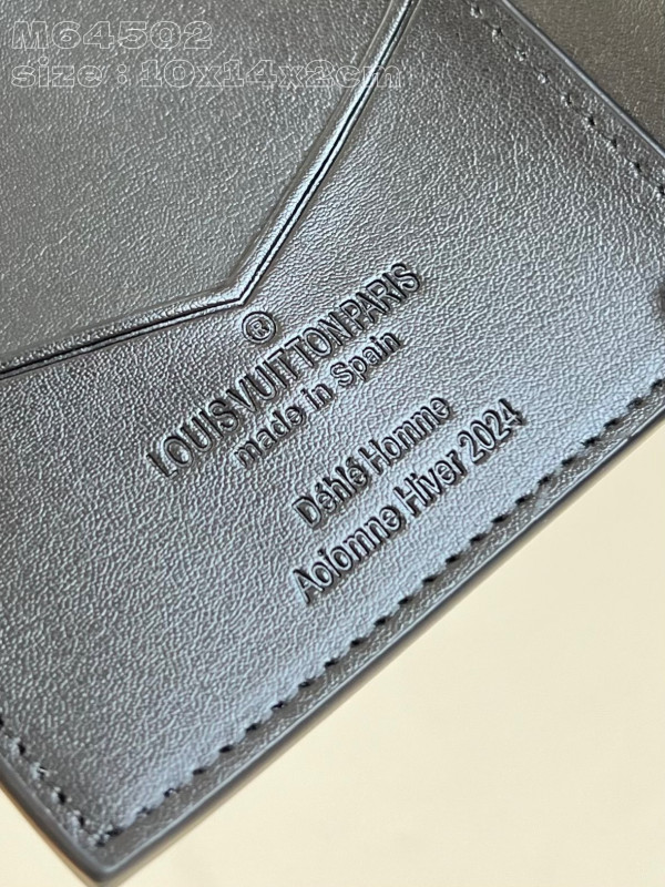 l0*is V*t0n passport cover-10*14*2.5cm