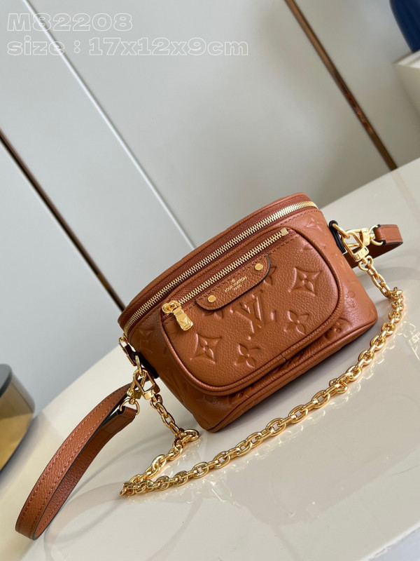 l0*is V*t0n mini bumbag-17-12-9.5cm