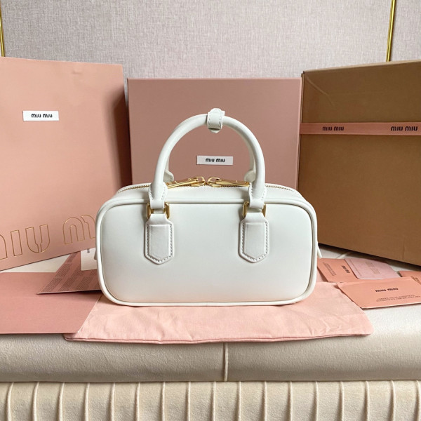 M*um*u arcadie leather bag-22x10.5x7.5cm