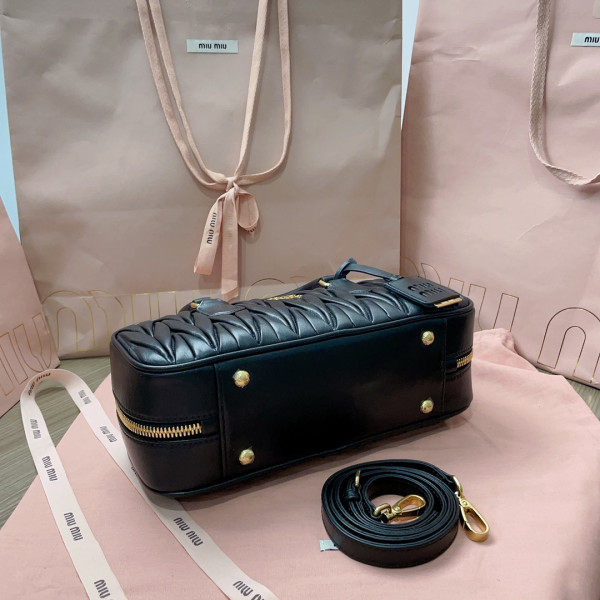 M*um*u arcadie matelassé nappa leather bag-xs/s/m