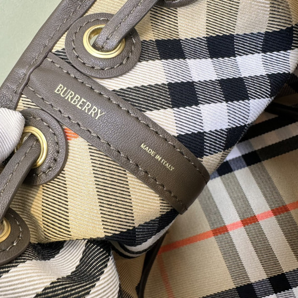 B**rry mini check drawstring pouch​