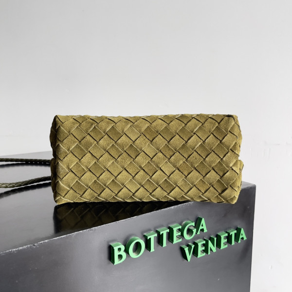 bo*te*ga Ve*ne*ta small andiamo-25*22*10.5cm