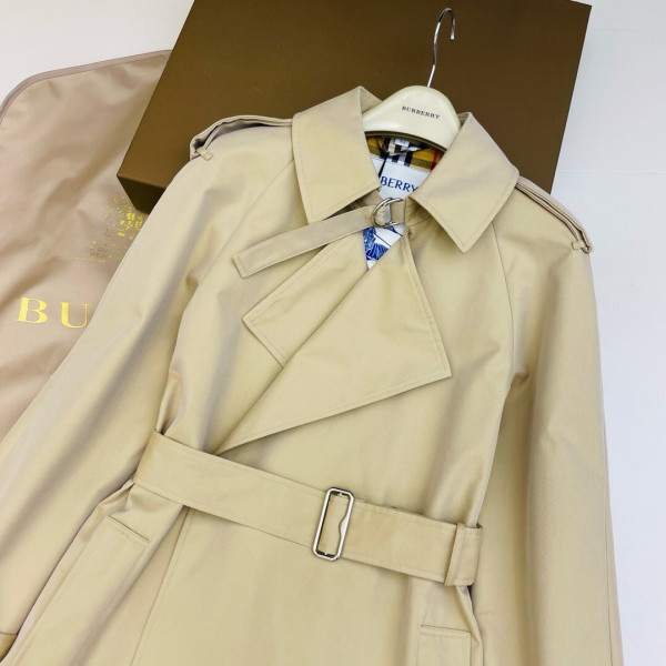 B**rry trench jacket