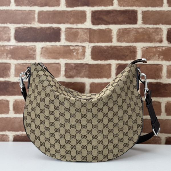 G*u*i b medium shoulder bag