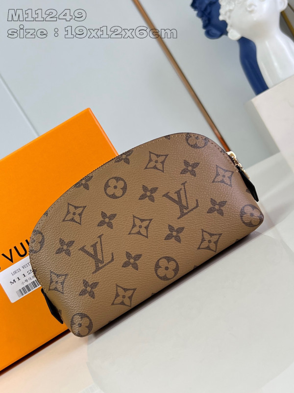 l0*is V*t0n pochette cosmétique pm