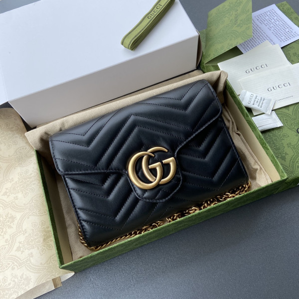 g*u*i gg marmont S*per mini bag