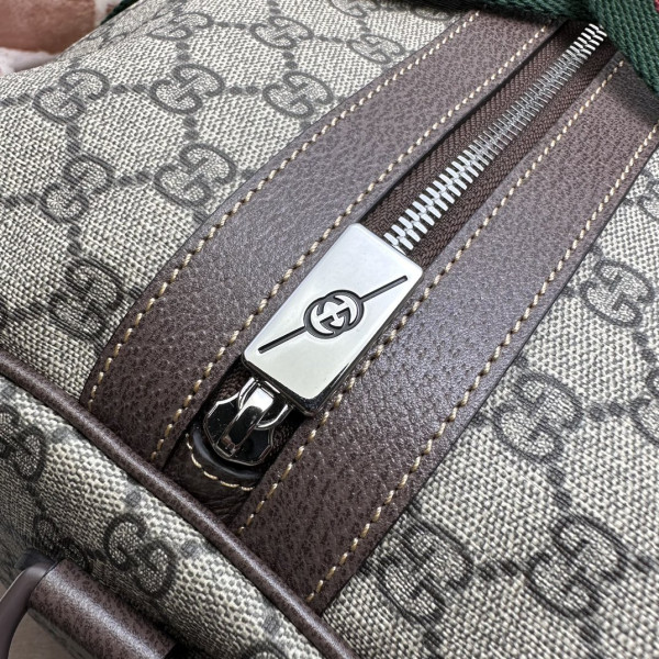 G*u*i medium duffle bag with web