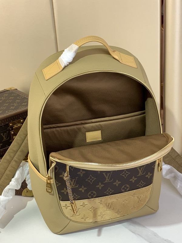 l0*is V*t0n ooutdoor backpack-44&19*31cm