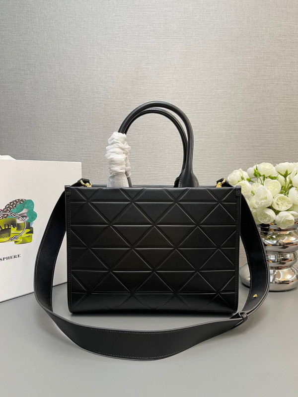 Pra*a symbole medium leather bag