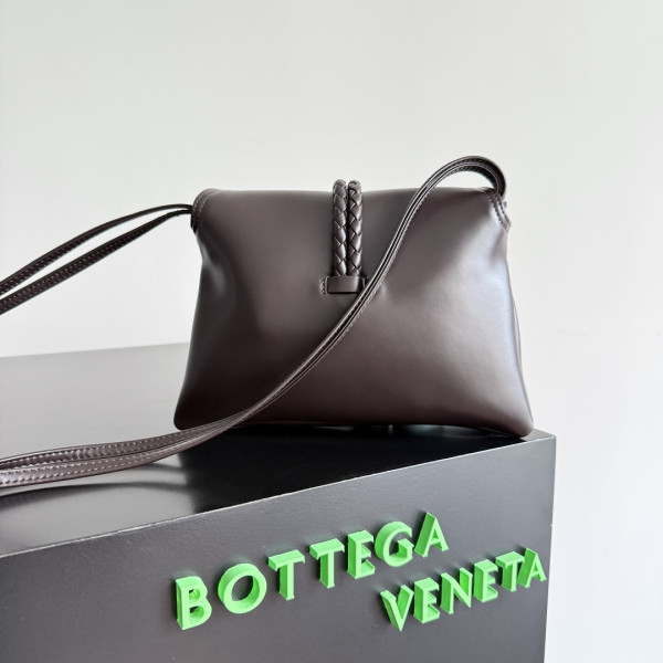 bo*te*ga Ve*ne*ta baby liberta - 24*15.5*5cm