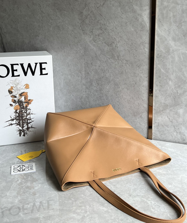 Lowee Puzzle Fold medium Tote -  25.5X14.5X31.5cm