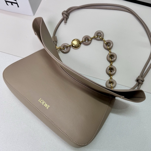 L0ew* medium ola bag in smooth calfskin - 26*18*13cm