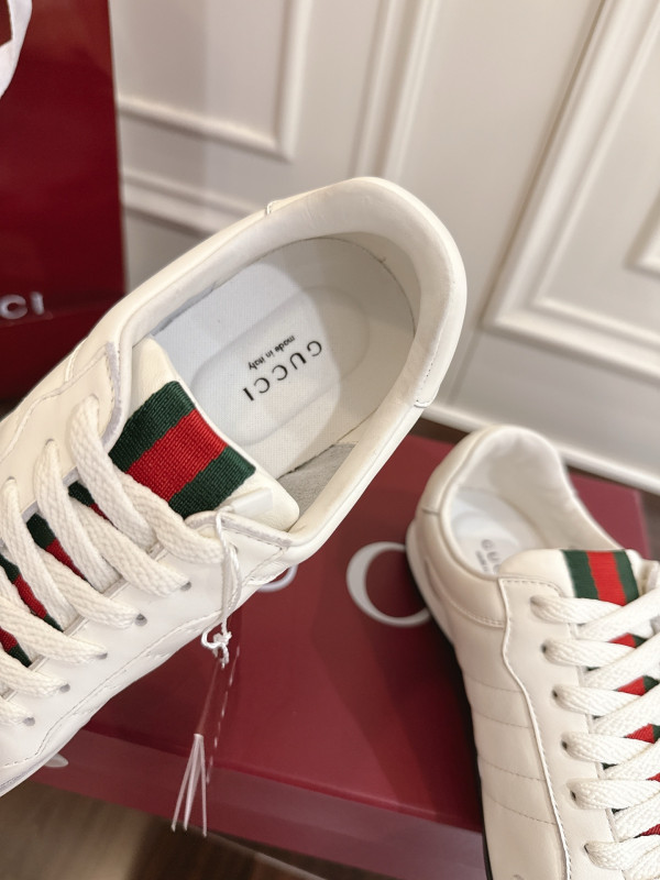 G*u*i shift sneaker - men&women