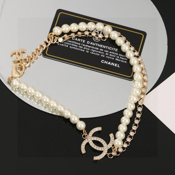 CL NECKLACE