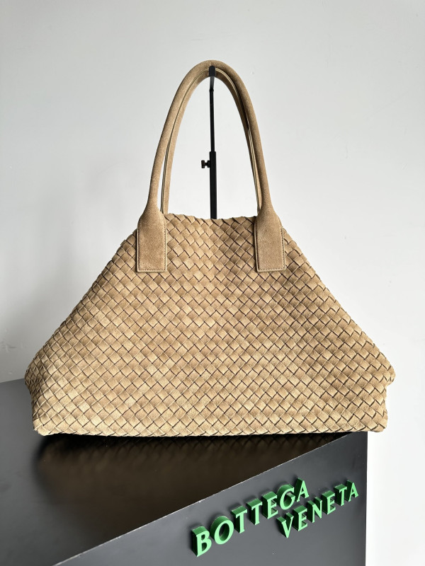 bo*te*ga Ve*ne*ta large cabat-51*18*28cm
