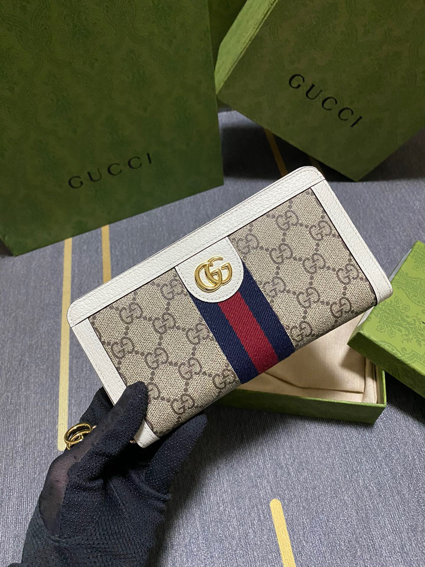 G*u*i ophidia gg zip around wallet