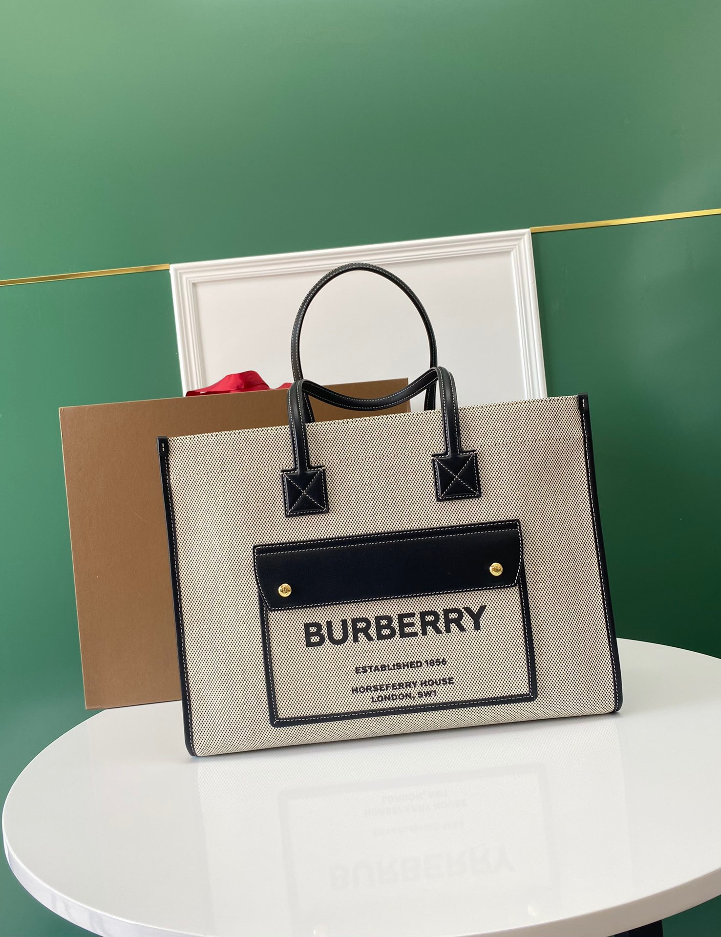 B**rry medium freya tote