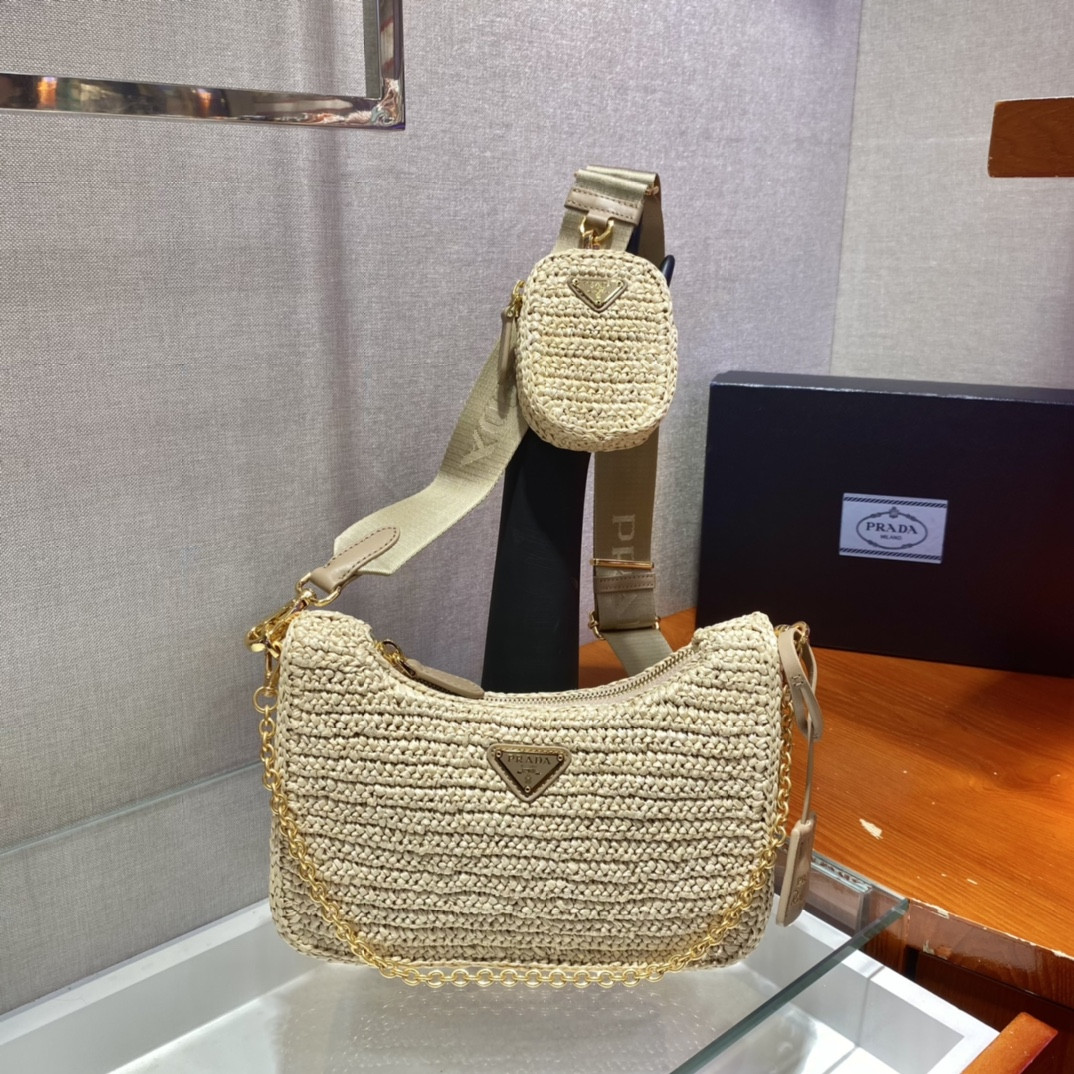 Pra*a re-edition 2005 raffia bag