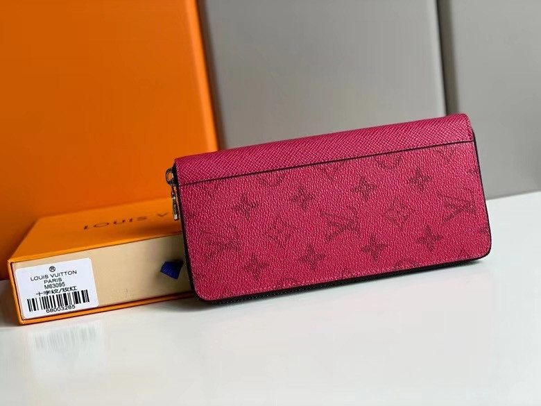 l0*is V*t0n zippy wallet