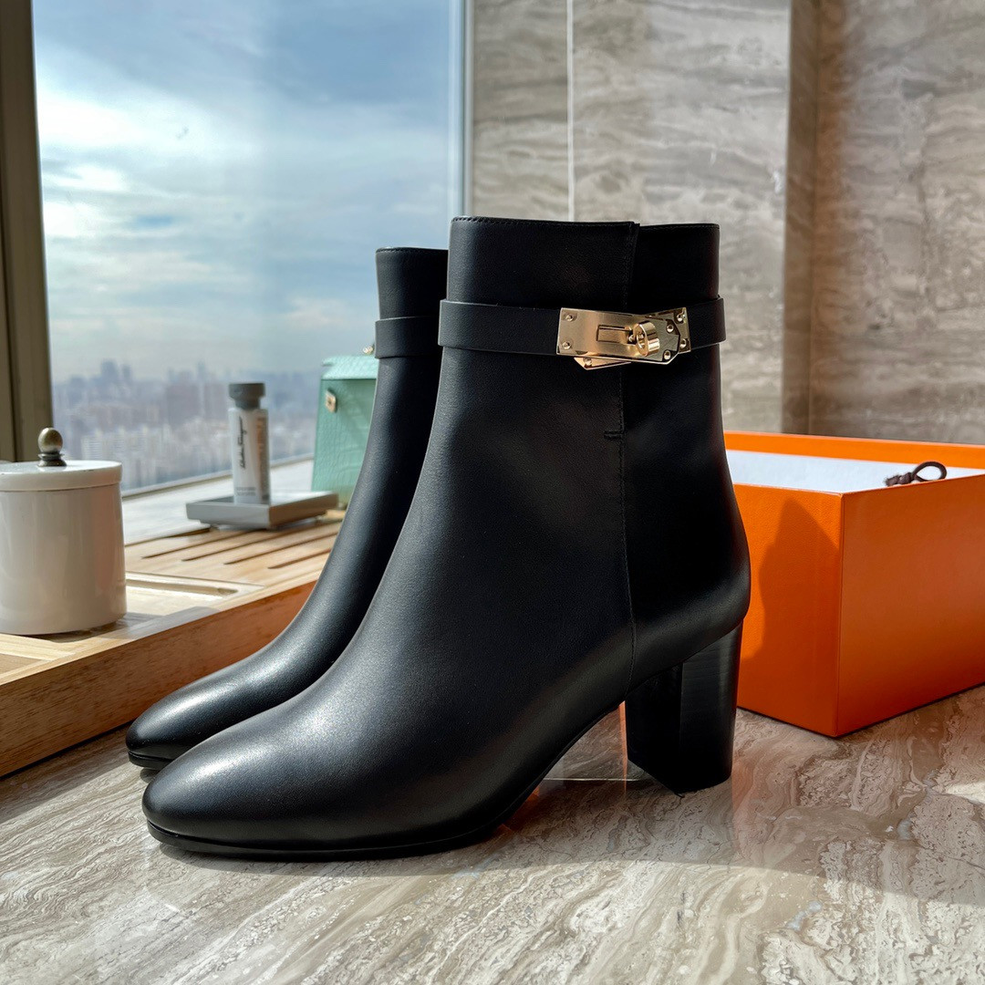 H**mes boots