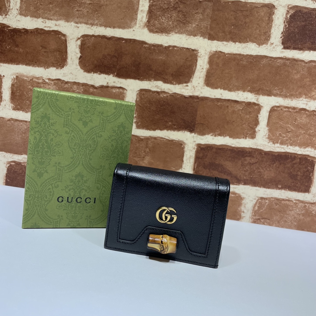 G*u*i diana card case wallet