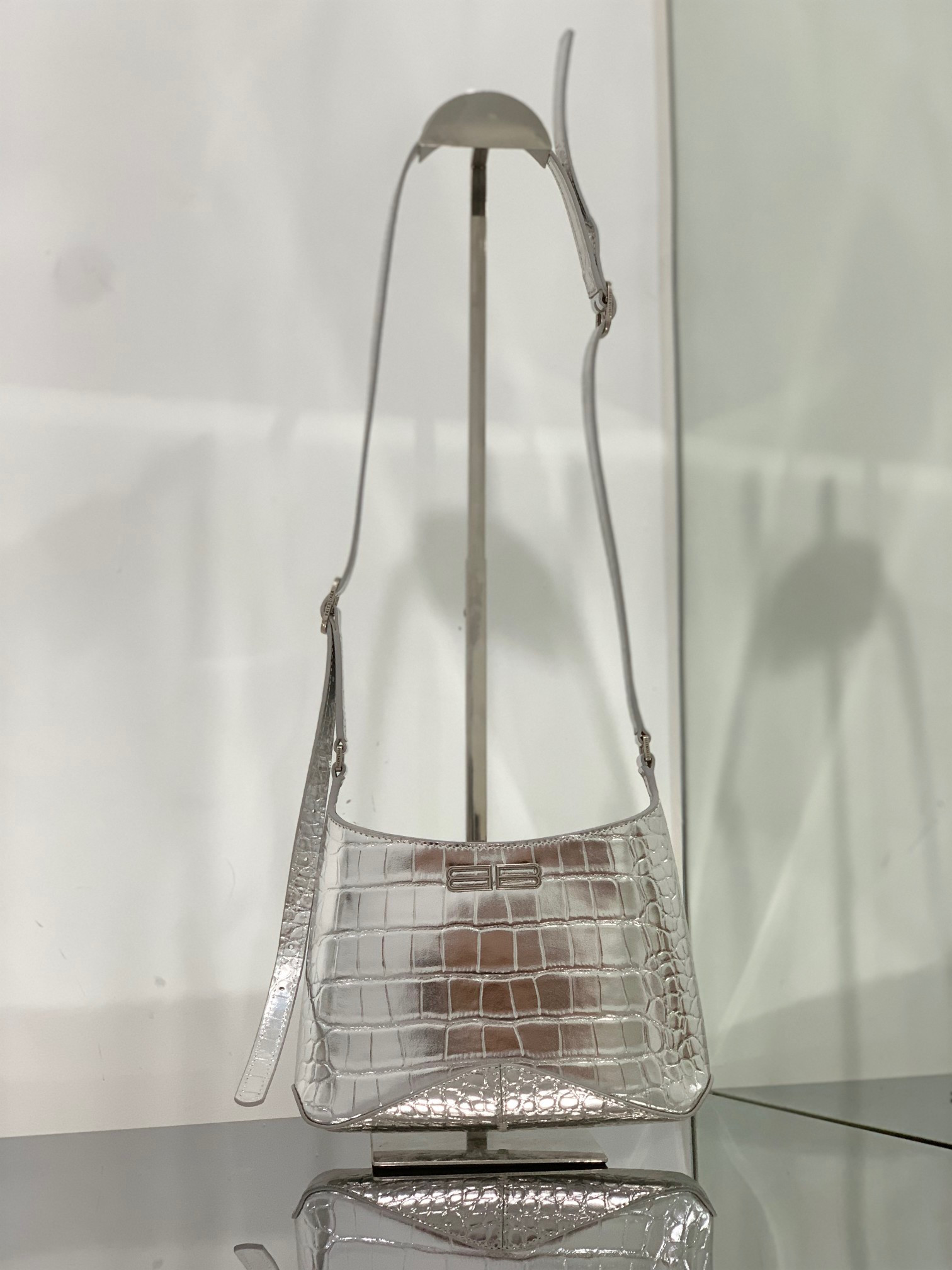 Ba*len*cia*ga xx small hobo bag
