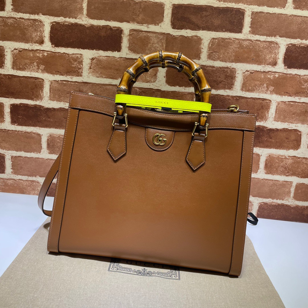 G*u*i diana medium tote bag