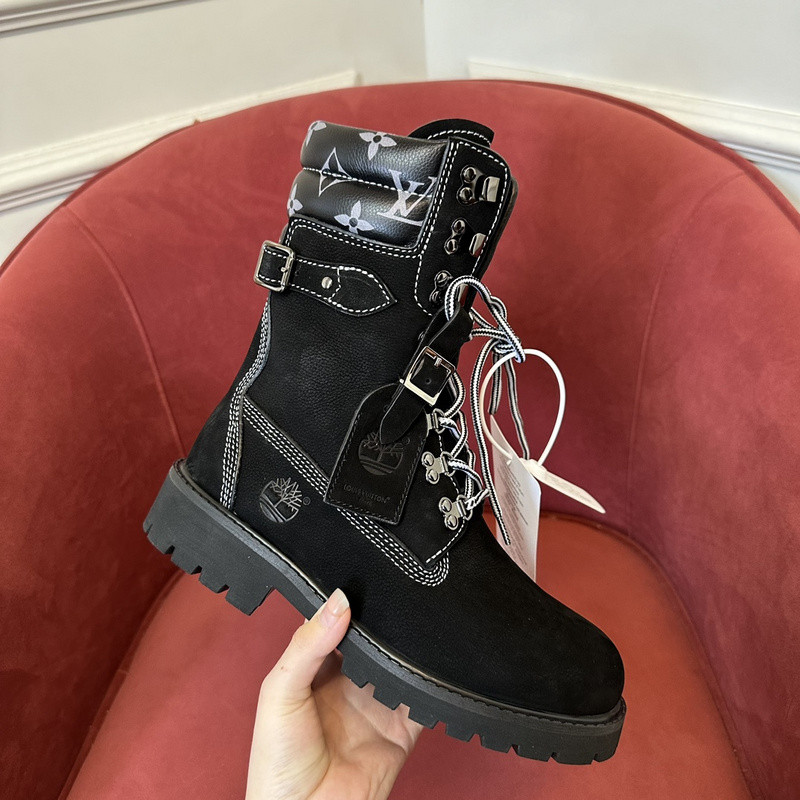 l0*is V*t0n boots