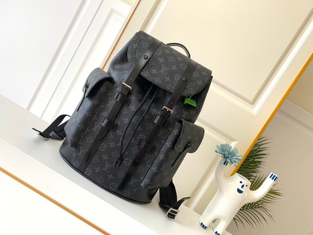 l0*is V*t0n christopher backpack