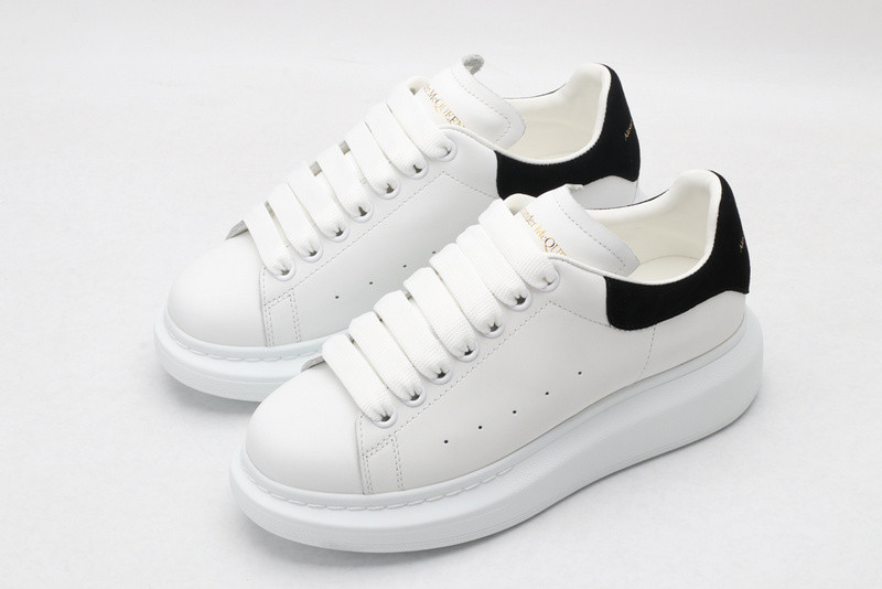 ale*d*r M*Q*en oversized sneaker