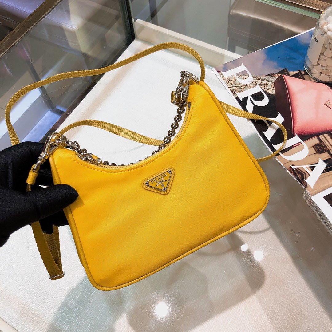 Pra*a re-edition 2005 nylon shoulder bag
