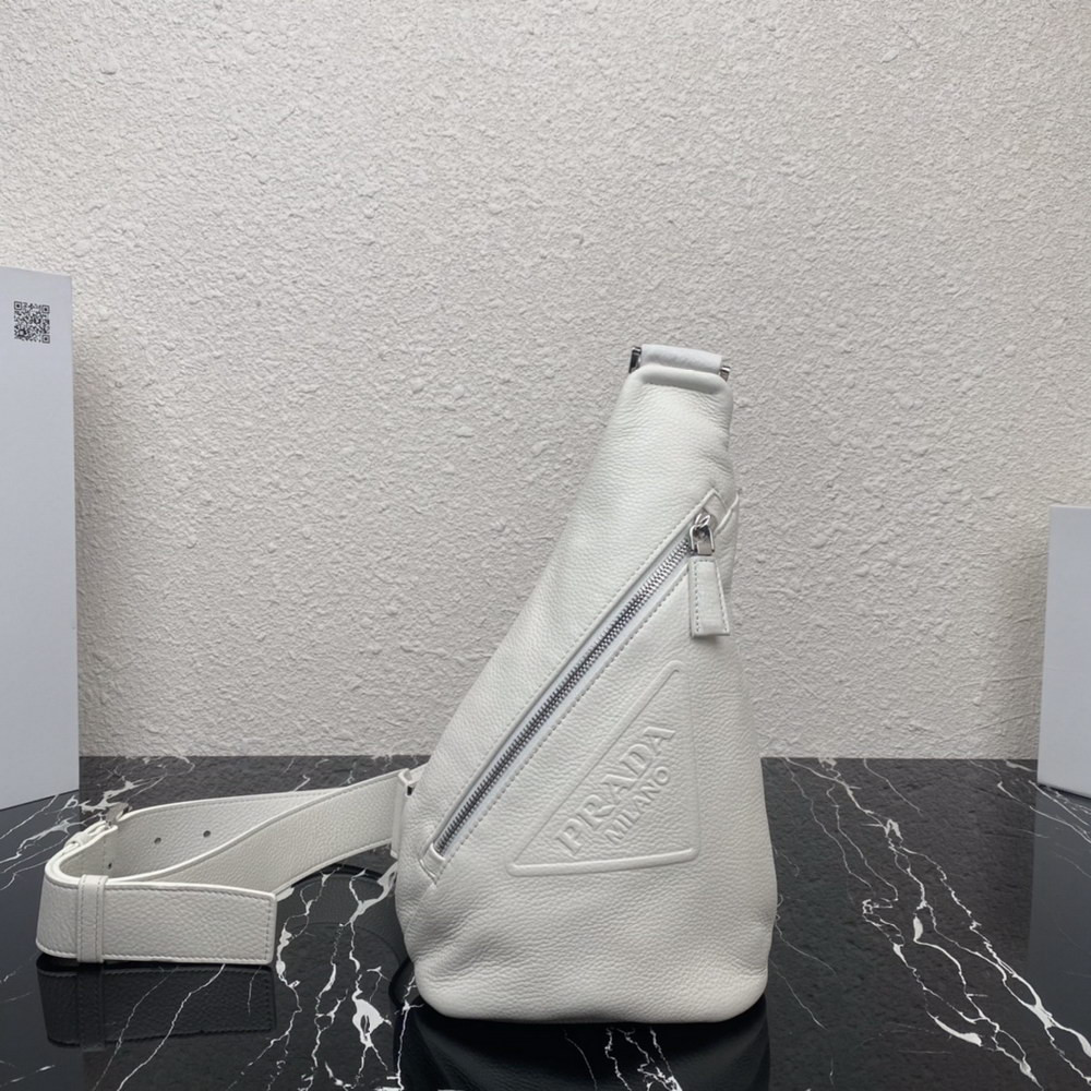 Pra*a cross leather bag