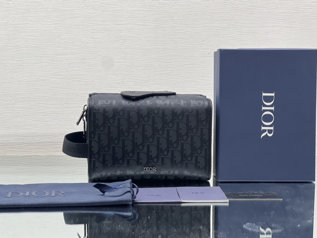 DIRO LINGOT TOILETRY BAG
